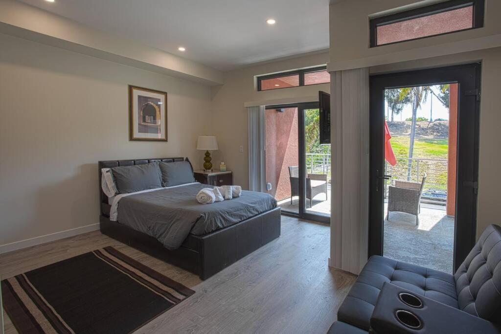 Cute Studio With Large Balcony And Great Park View サンディエゴ エクステリア 写真